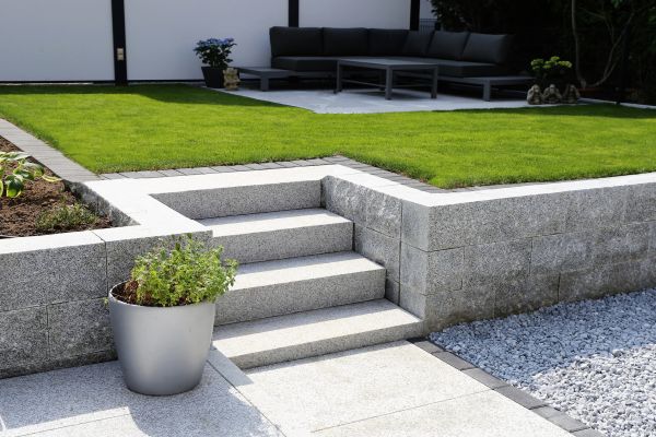 Cost of Backyard Step Repair in Brentwood